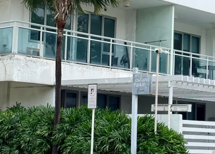 Aparthotel Azure Beachview Near Naia Airport *